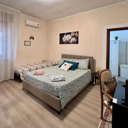 Magnolia Grande E Piccola